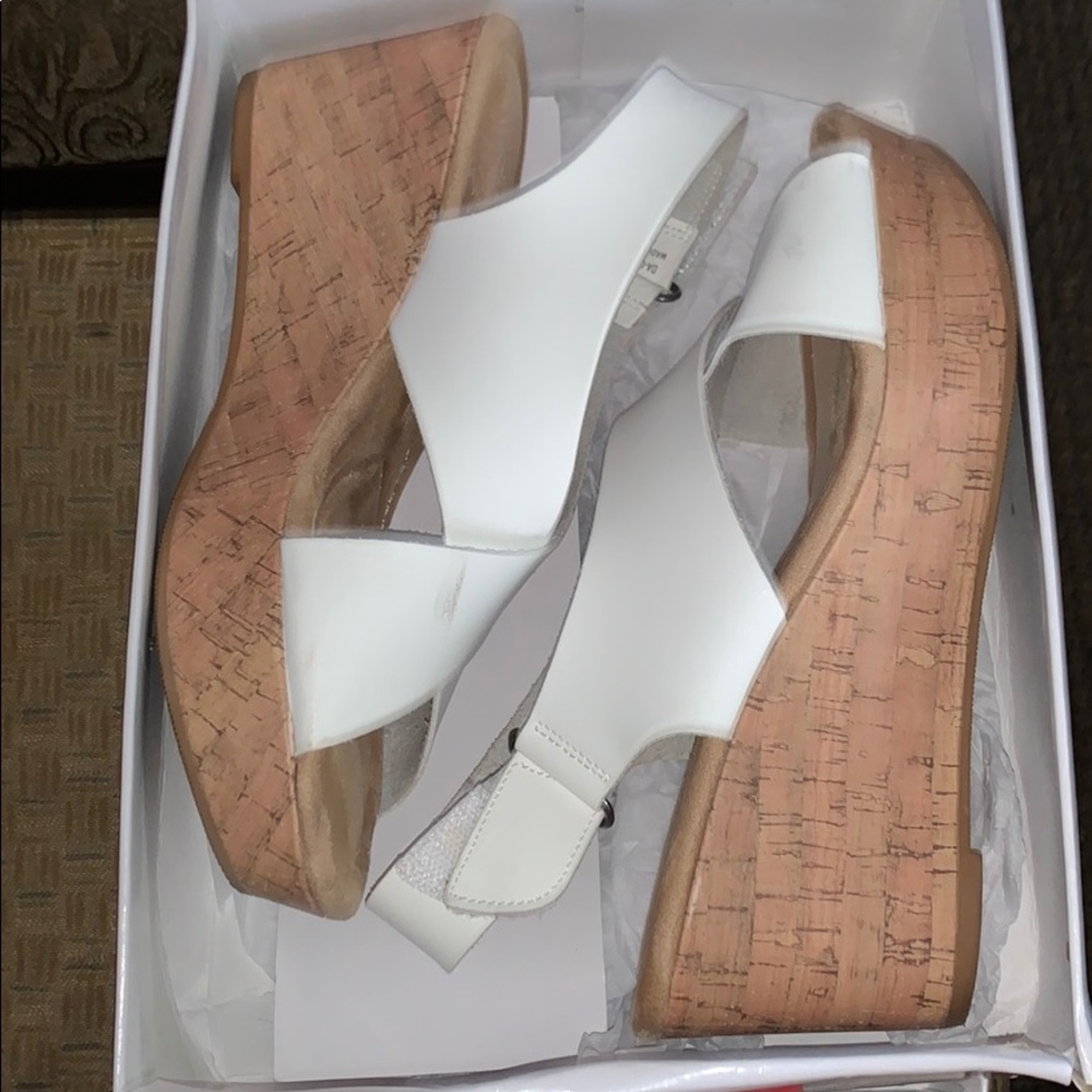 White wedges